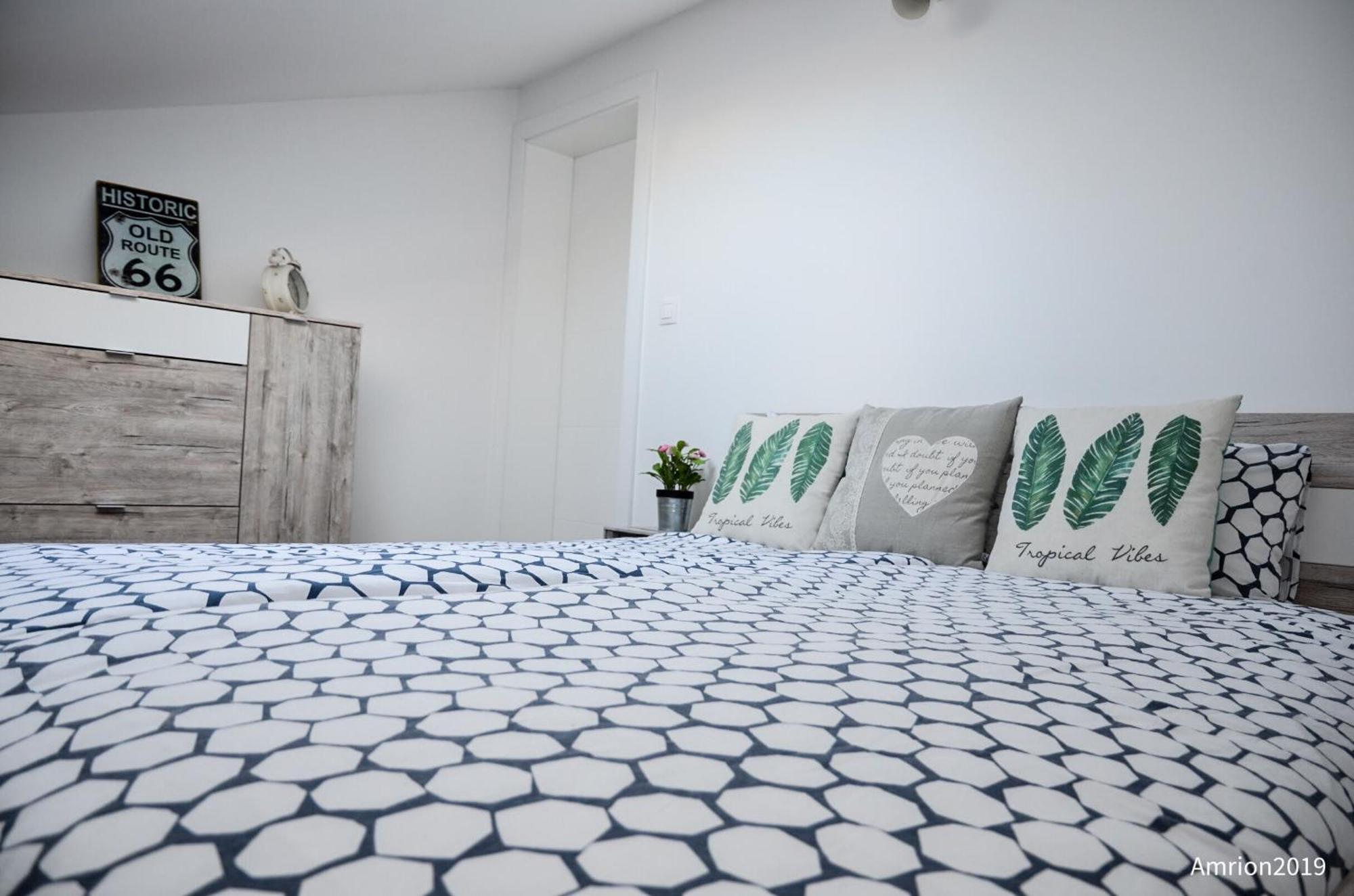 Marazul Apartments Povljana Δωμάτιο φωτογραφία