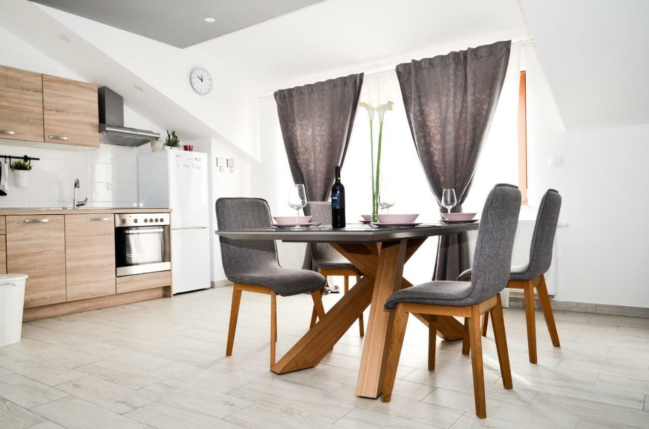 Marazul Apartments Povljana Εξωτερικό φωτογραφία