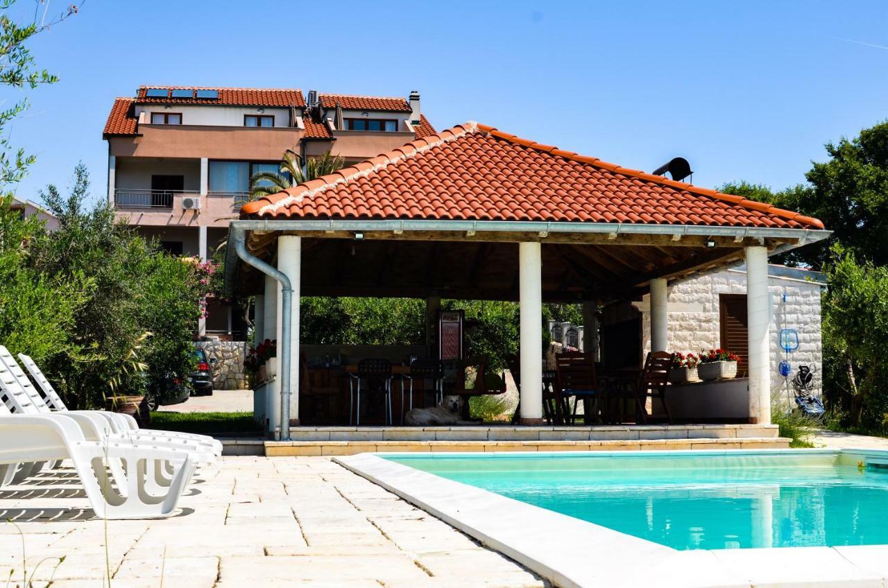 Marazul Apartments Povljana Εξωτερικό φωτογραφία
