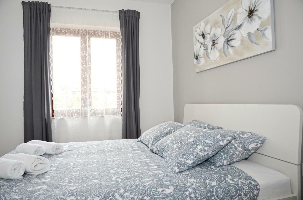 Marazul Apartments Povljana Δωμάτιο φωτογραφία